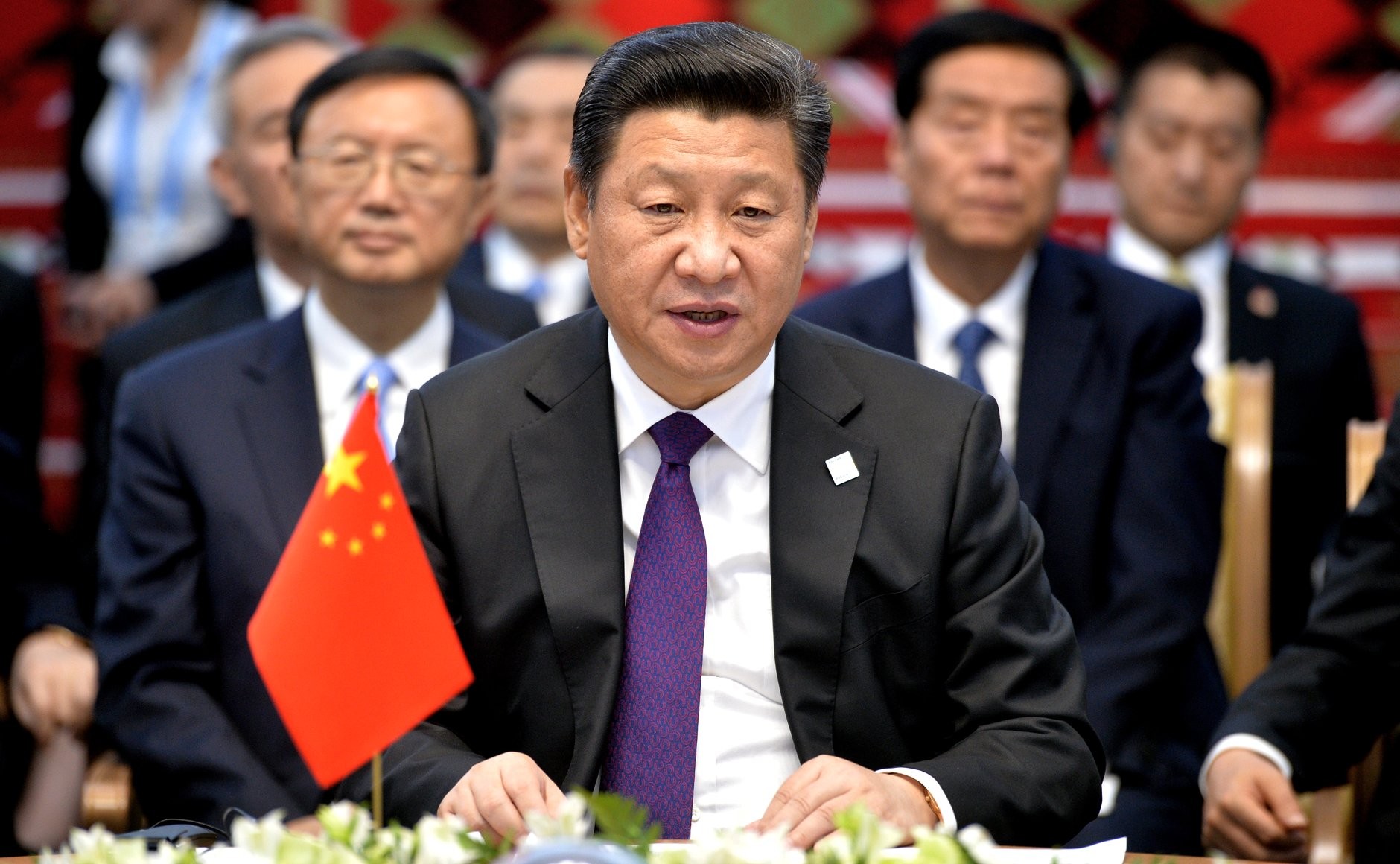 Xi Jinping in Europa / Promesse della Cina sull'energia pulita in un mondo diviso