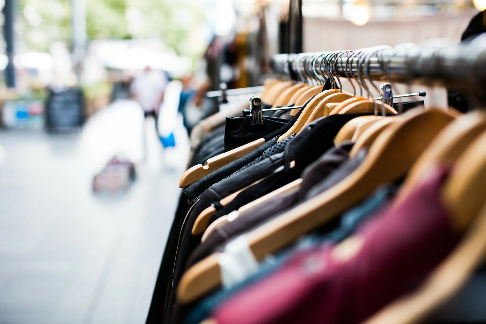 concetto di fast fashion impronta ambientale del fast fashion Fast fashion è giustizia ambientale