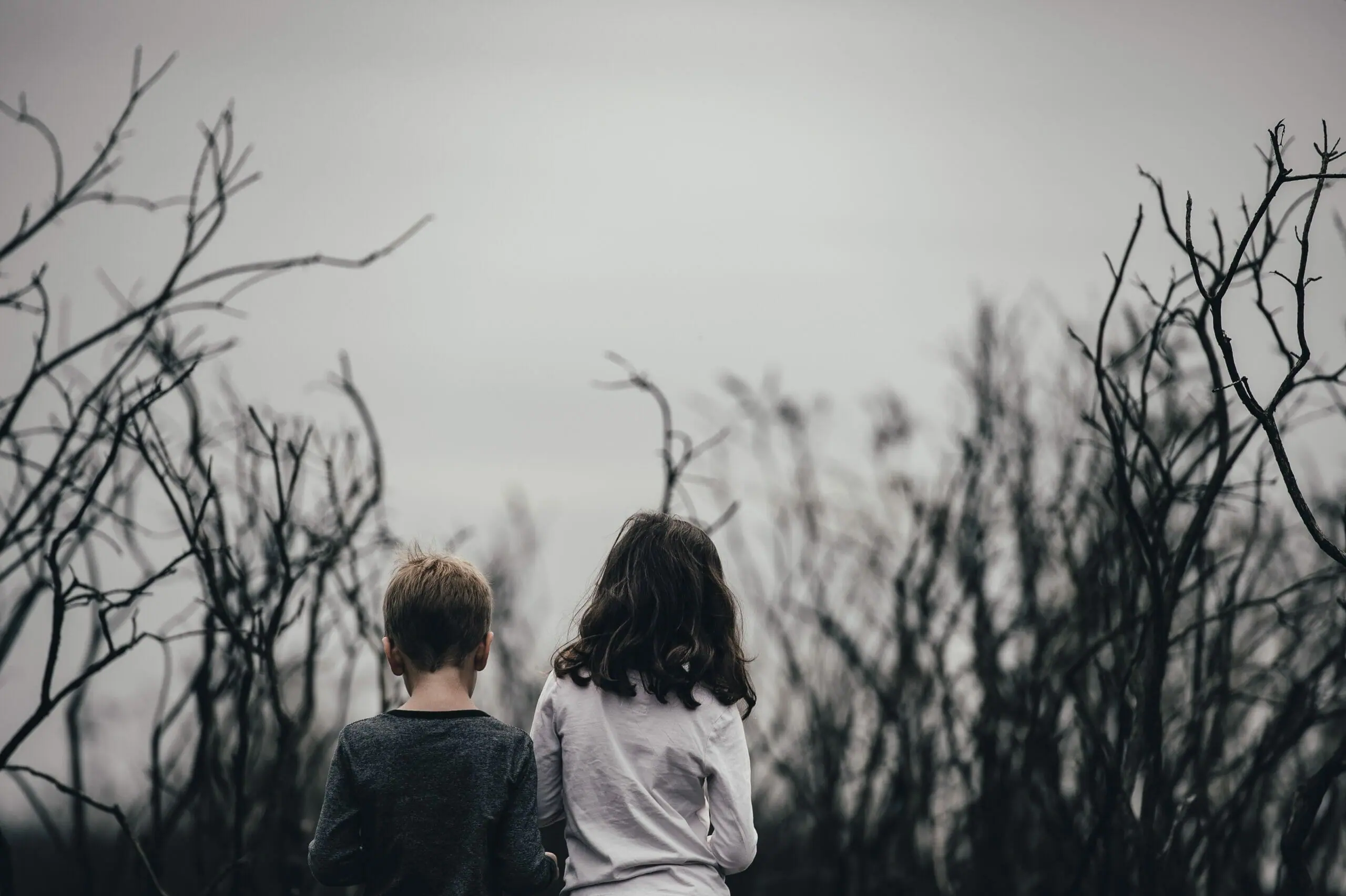 i bambini invisibili bambini invisibili salute mentale dei giovani reati contro i minori in Italia nel 2022 Usa non soddisfano gli standard minimi dei diritti dei bambini toccare parti intime senza consenso