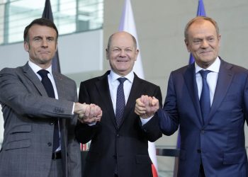 Vertice di Parigi, i temi: pace in Ucraina e difesa comune