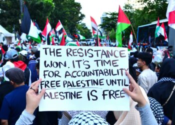 Gli arresti a Londra per bloccare le proteste per Gaza